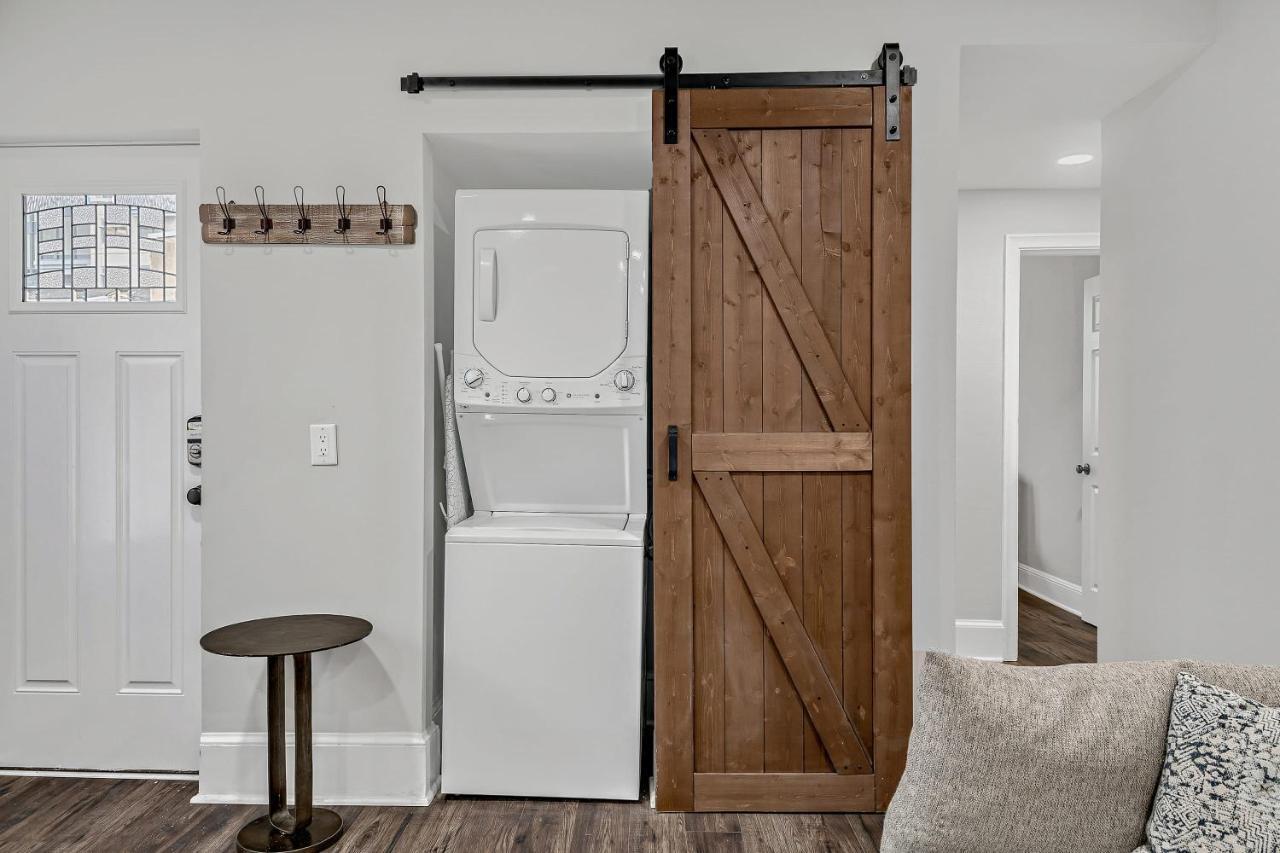 Fashionable 2Br In Downtown Location W Work Area Appartamento Harrisburg Esterno foto